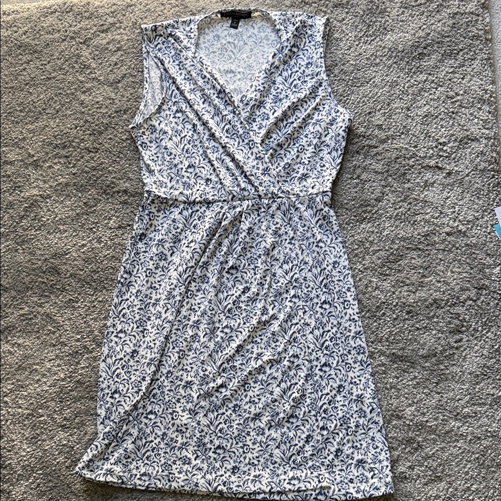 Banana Republic Blue and White Patterned Midi Dress
